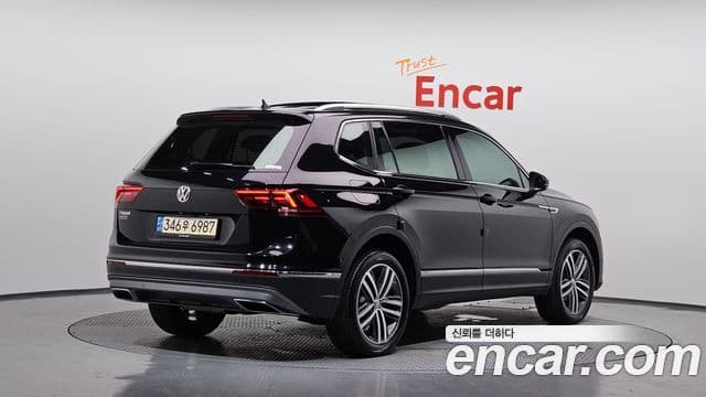 Volkswagen Tiguan Allspace 2020 — Фото 2/20