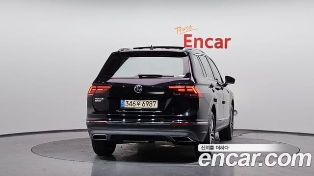 Volkswagen Tiguan Allspace 2020 — Фото 4/20