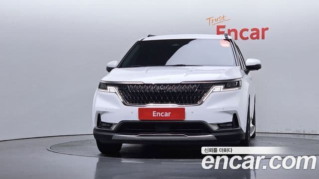 Kia Carnival 2023 — Фото 3/20