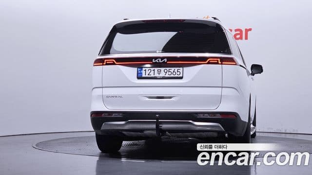 Kia Carnival 2023 — Фото 4/20