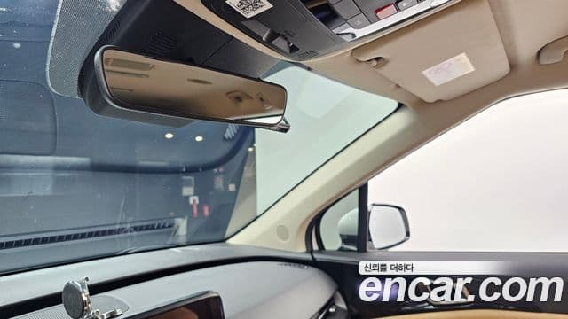 Kia Carnival 2023 — Photo 25/36