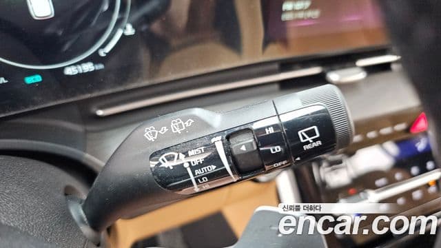Kia Carnival 2023 — Photo 15/36