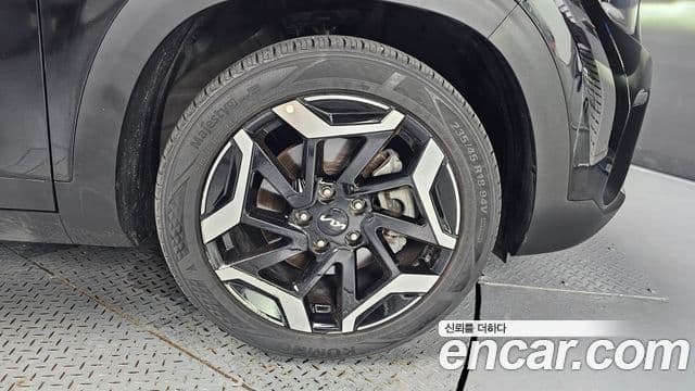 Kia Seltos 2023 — Photo 13/30