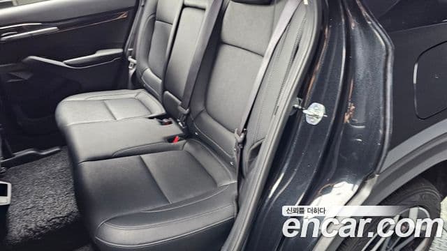 Kia Seltos 2023 — Photo 15/30