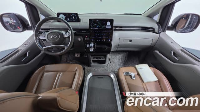 Hyundai Staria 2021 — Фото 7/20