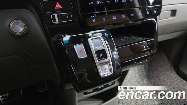 Hyundai Staria 2021 — Фото 9/20