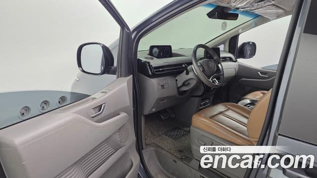 Hyundai Staria 2021 — Фото 10/20