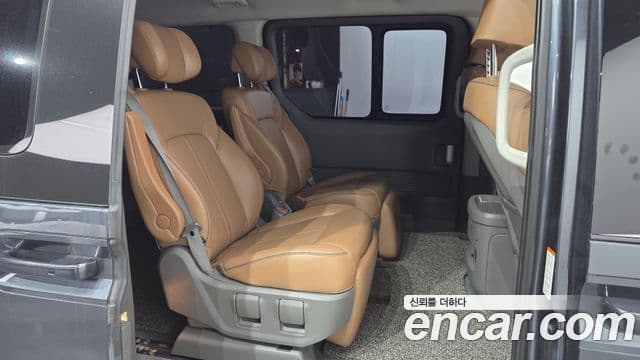 Hyundai Staria 2021 — Фото 11/20