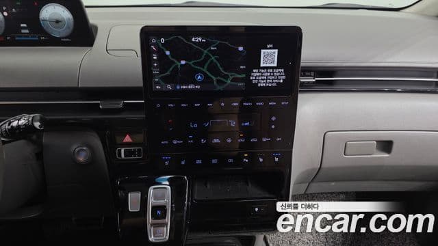 Hyundai Staria 2021 — Фото 13/20