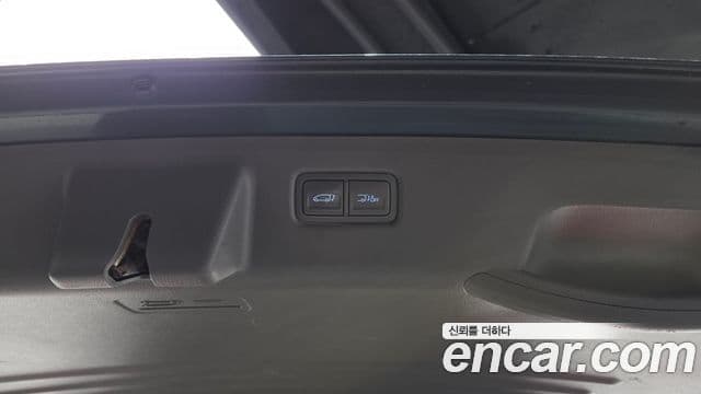 Hyundai Staria 2021 — Фото 18/20