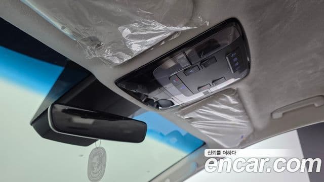 Hyundai Staria 2021 — ფოტო 21/35