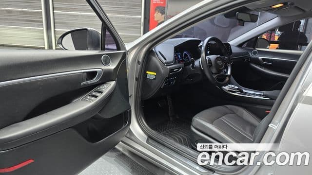 Hyundai Sonata 2020 — Фото 8/20