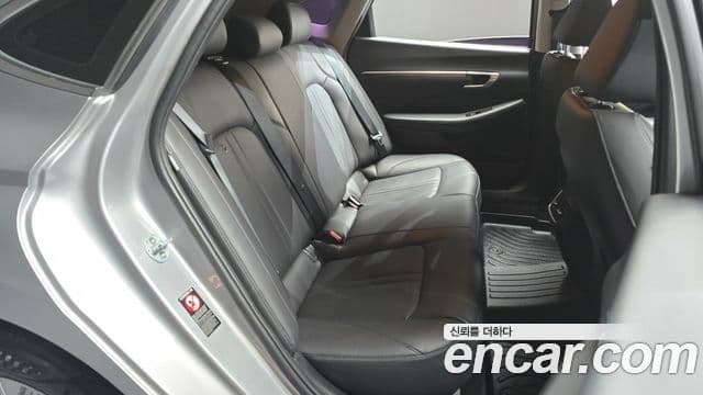 Hyundai Sonata 2020 — Фото 11/20