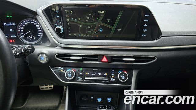 Hyundai Sonata 2020 — Фото 15/20