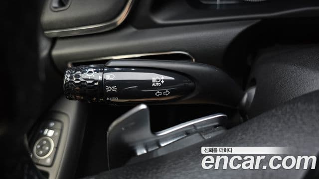 Hyundai Sonata Hybrid 2020 — Photo 17/32