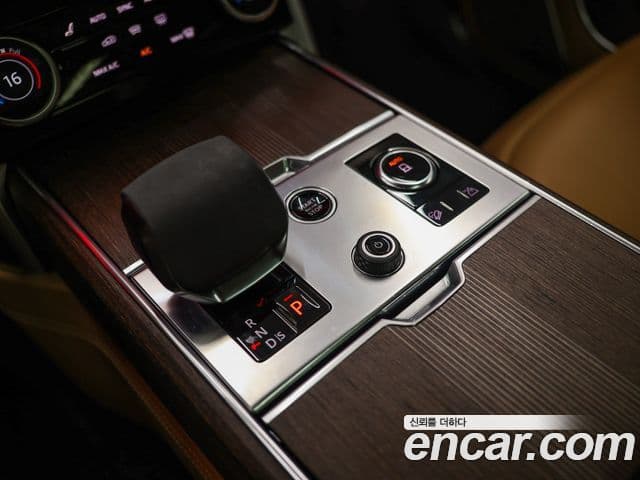 Land Rover Range Rover 2022 — ფოტო 11/20