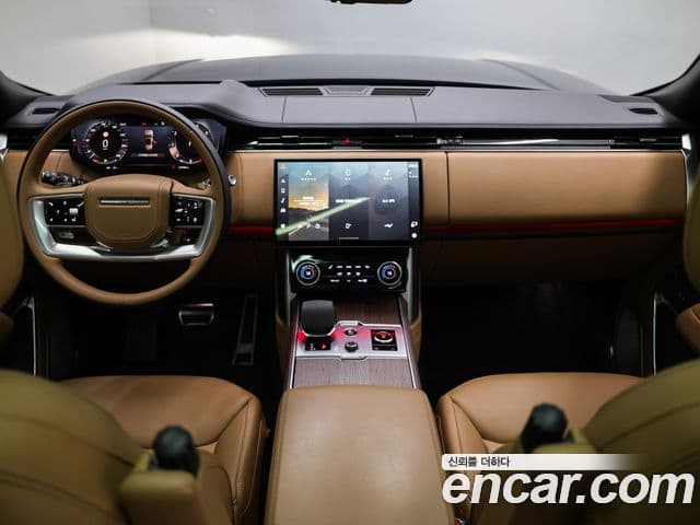 Land Rover Range Rover 2022 — ფოტო 17/20