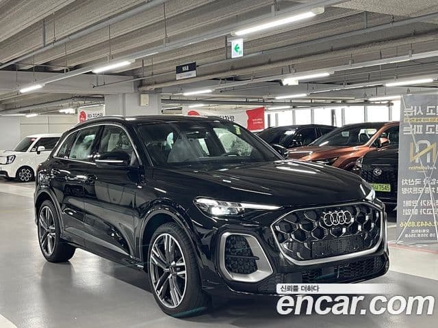 Audi Q5 2026 — Photo 1/16