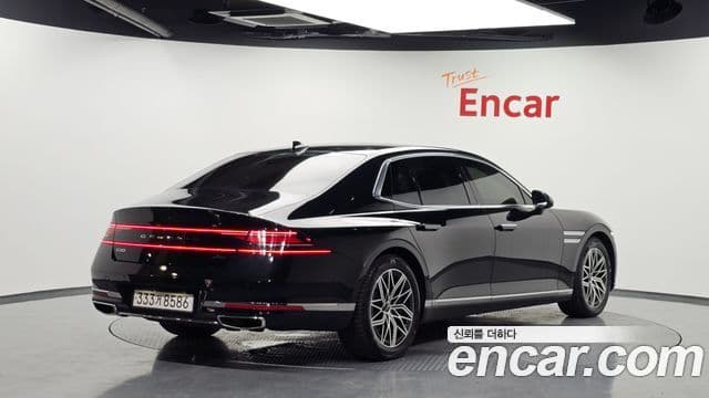 Genesis G90 2022 — ფოტო 2/20