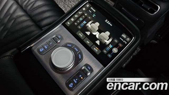 Genesis G90 2022 — ფოტო 18/20