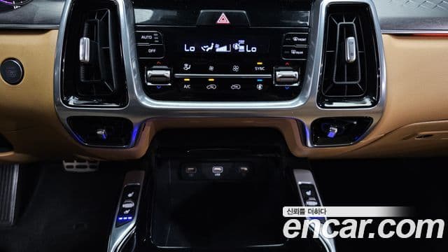 Kia Sorento 2023 — фото 18 из 20