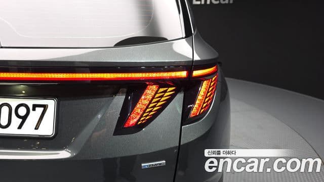 Hyundai Tucson Hybrid 2023 — ფოტო 3/34