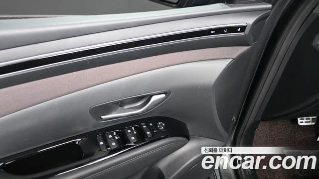 Hyundai Tucson Hybrid 2023 — ფოტო 9/34