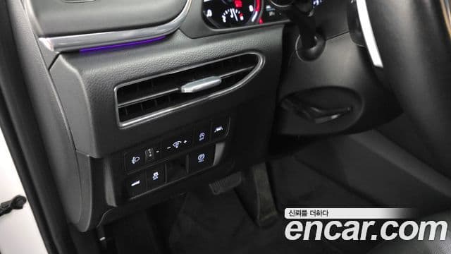 Hyundai Sonata Hybrid 2022 — Photo 14/32