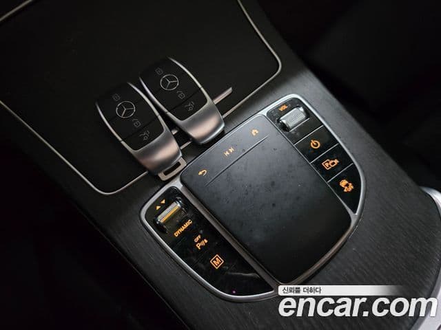 Mercedes-Benz GLC-Class 2021 — Şəkil 17/20