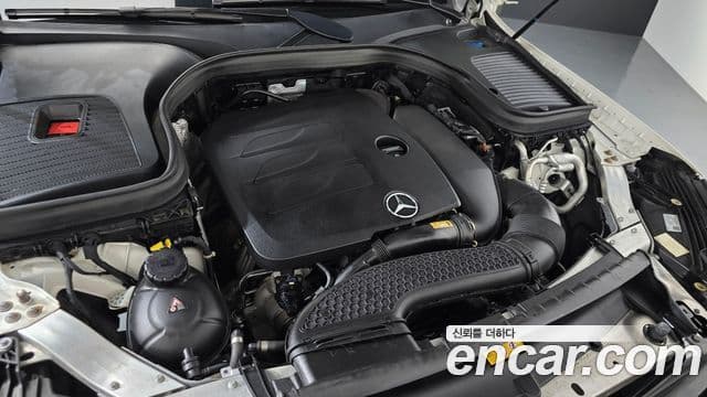 Mercedes-Benz GLC-Class 2020 — Şəkil 6/20