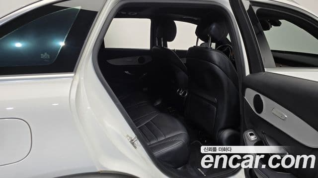 Mercedes-Benz GLC-Class 2020 — Şəkil 11/20