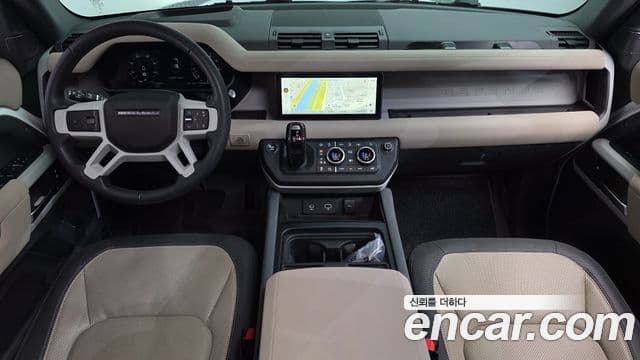 Land Rover Defender 2023 — ფოტო 7/20