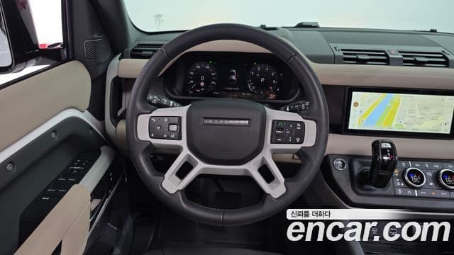 Land Rover Defender 2023 — ფოტო 13/20