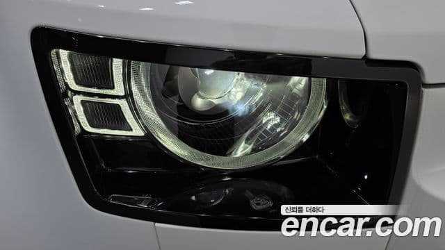 Land Rover Defender 2023 — Şəkil 8/33