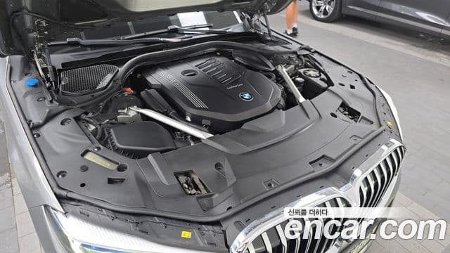 BMW 7 Series 2021 — ფოტო 6/20