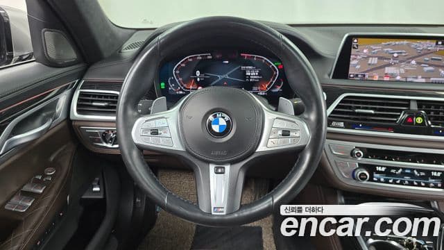 BMW 7 Series 2021 — ფოტო 13/20