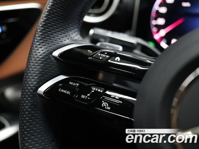 Mercedes-Benz GLC-Class 2024 — Фото 10/20