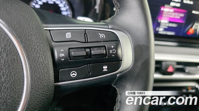 Kia K5 2023 — Şəkil 19/20