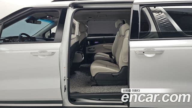 Kia Carnival 2023 — Şəkil 12/20