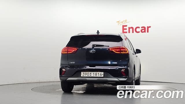 Kia Niro 2020 — ფოტო 4/20