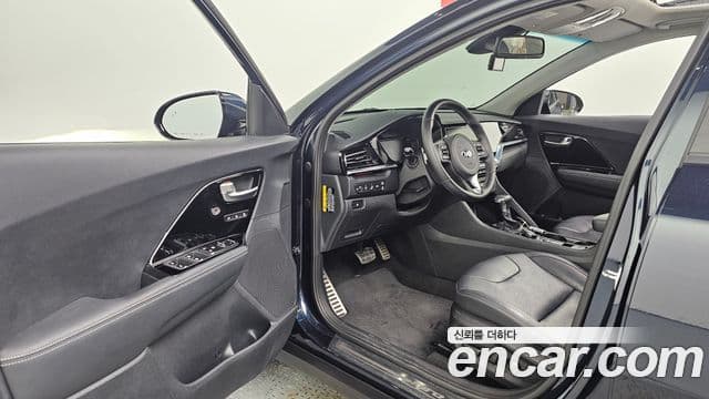 Kia Niro 2020 — ფოტო 10/20