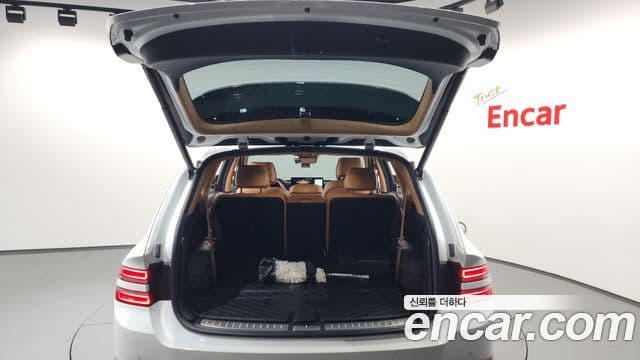 Genesis GV80 2020 — ფოტო 19/20