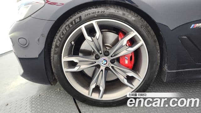 BMW 5 Series 2023 — ფოტო 5/20