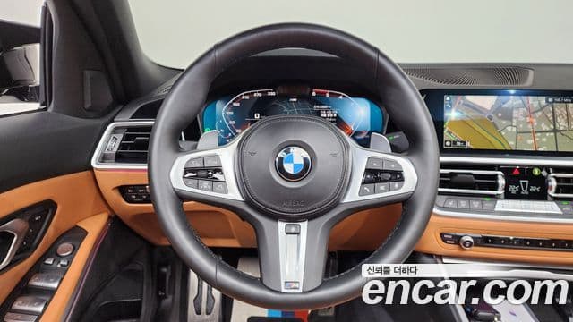 BMW 3 Series 2022 — фото 13 из 20