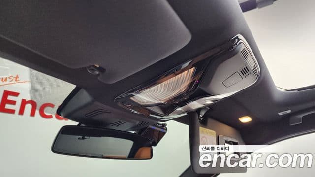 BMW 3 Series 2022 — ფოტო 18/20