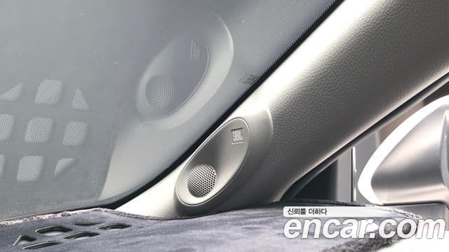 Toyota Camry 2018 — Şəkil 34/37