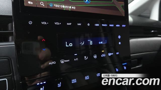 Hyundai Staria 2021 — ფოტო 18/20