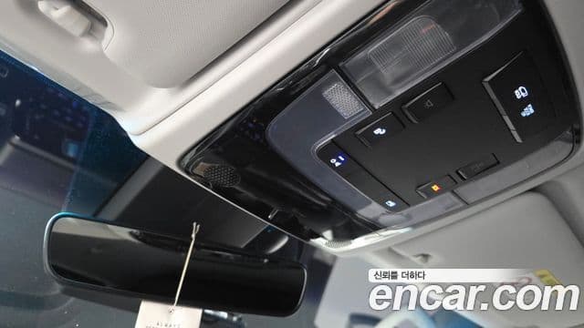 Hyundai Staria 2021 — ფოტო 19/20