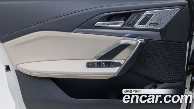 BMW iX1 2023 — ფოტო 16/20