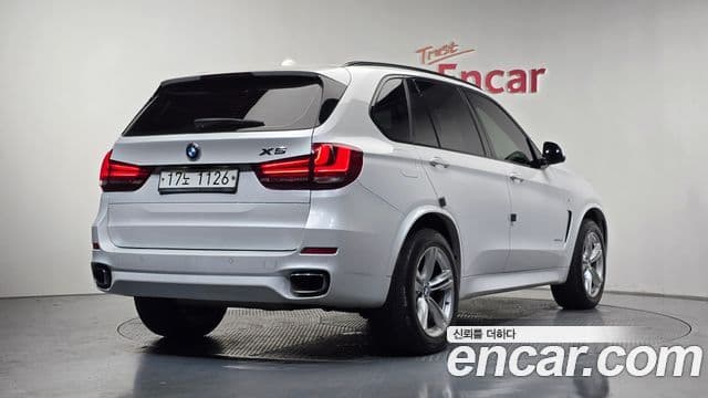 BMW X5 2018 — Фото 2/20